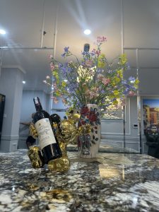 Căn hộ chung cư Times City Park Hill 3pn có slot để oto, có hỗ trợ vay ngân hàng trả góp Lãi Suất ưu đãi, sổ đỏ sang tên nhanh gọn trong tuần, Căn góc view nhạc nước và công viên. Nhà sạch đẹp